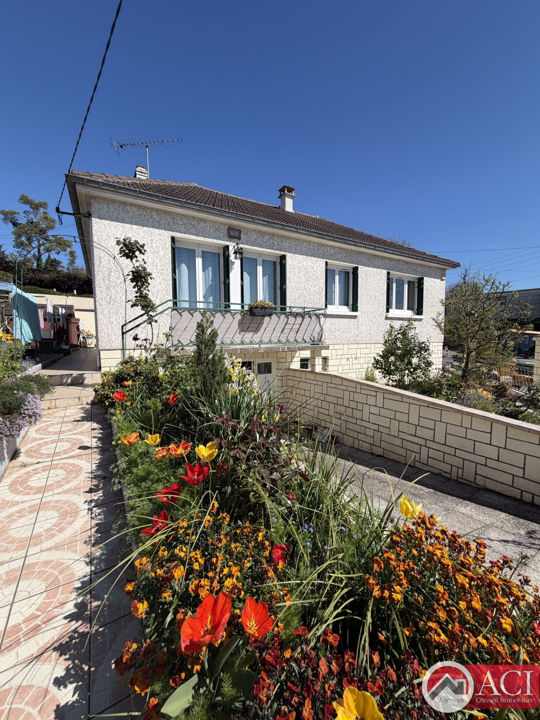 Agence immobilière de ACI Bornel