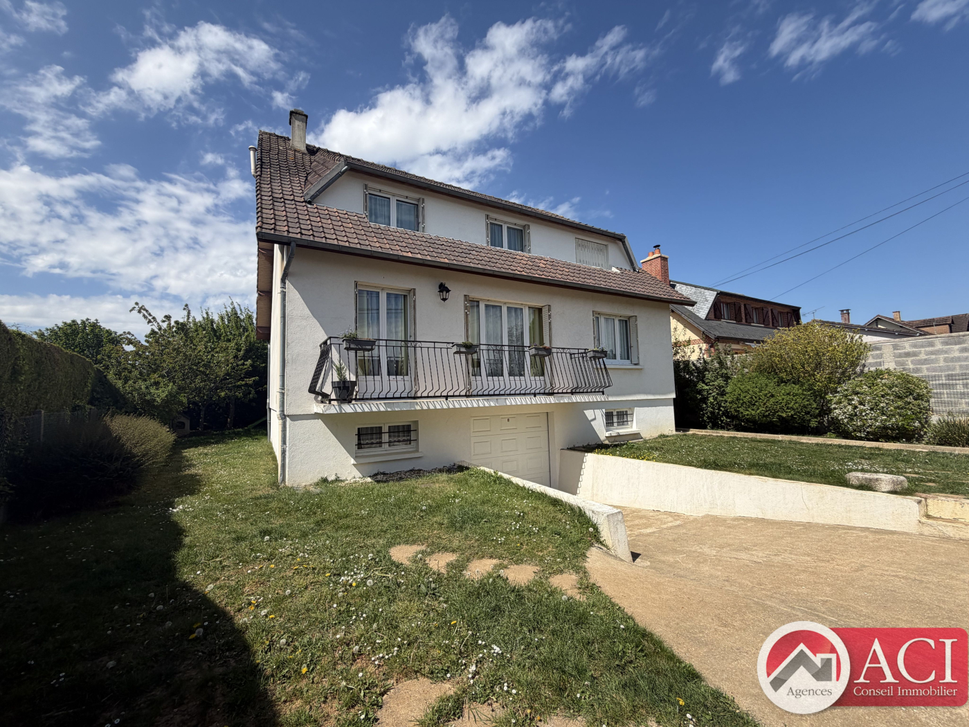 Agence immobilière de ACI Bornel