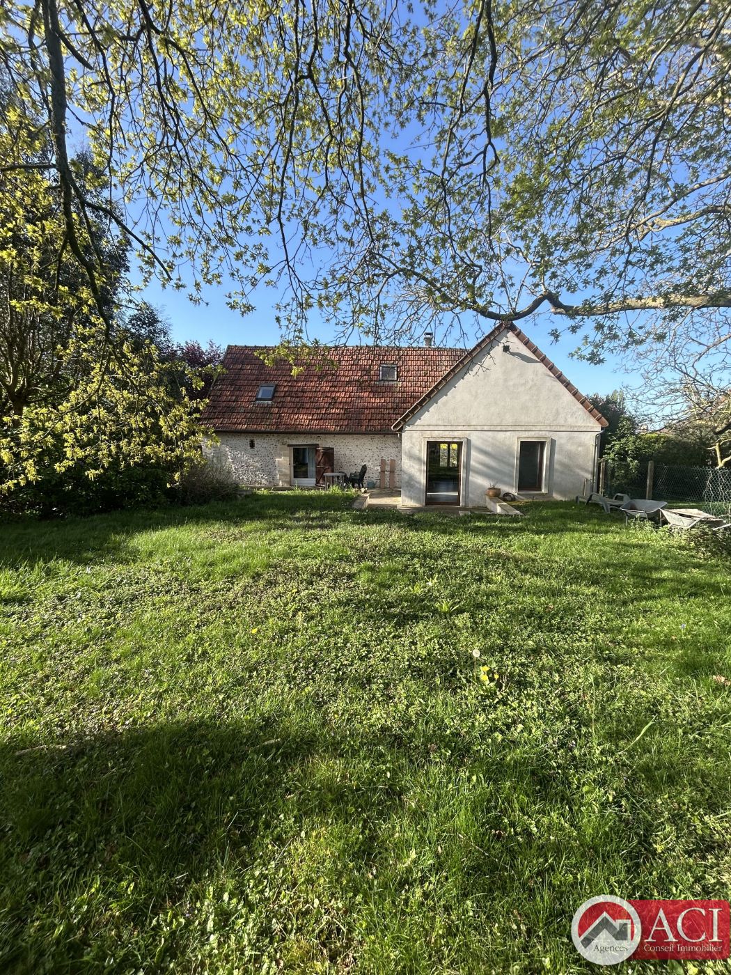Agence immobilière de ACI Bornel