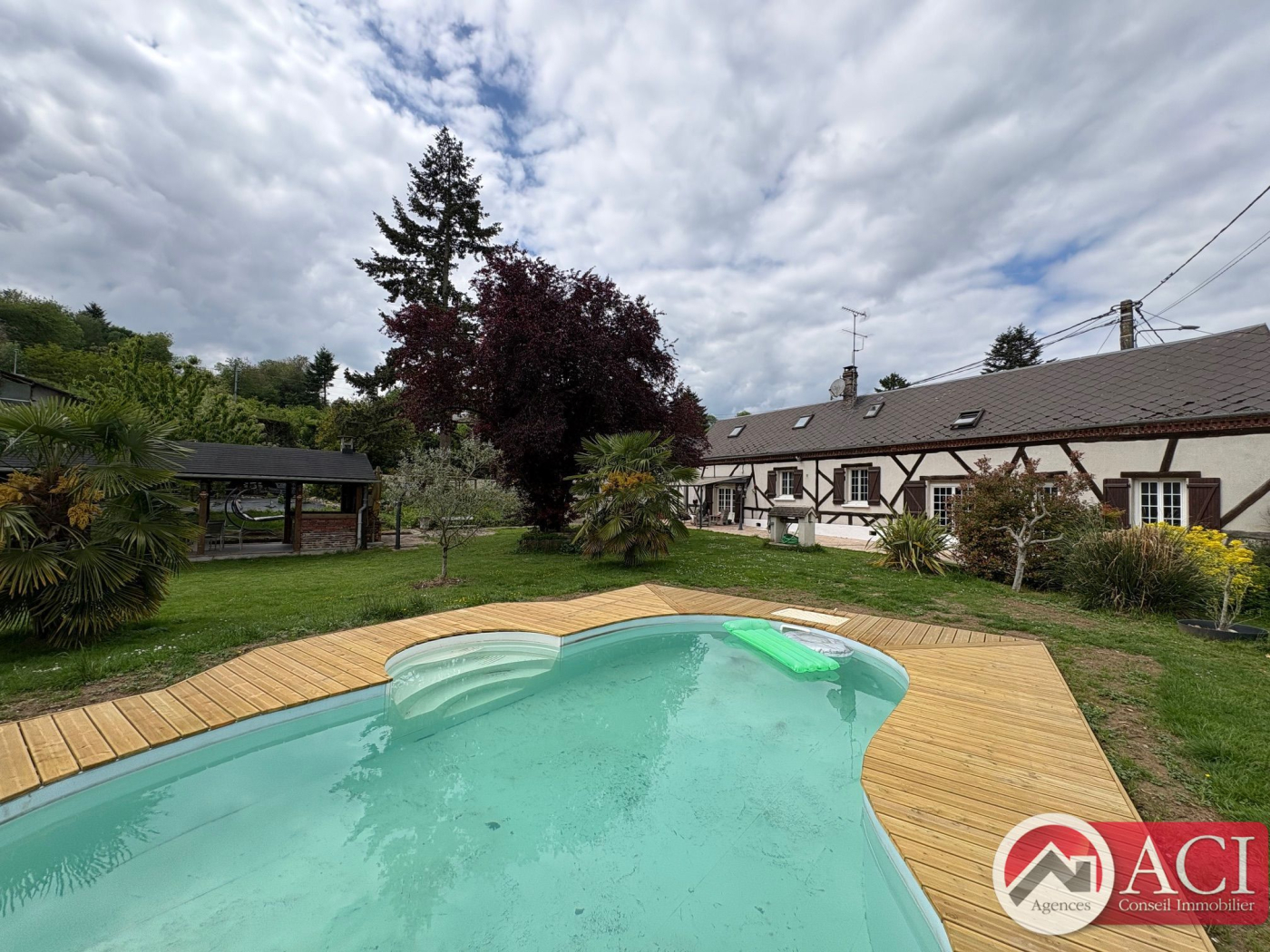 Agence immobilière de ACI Bornel