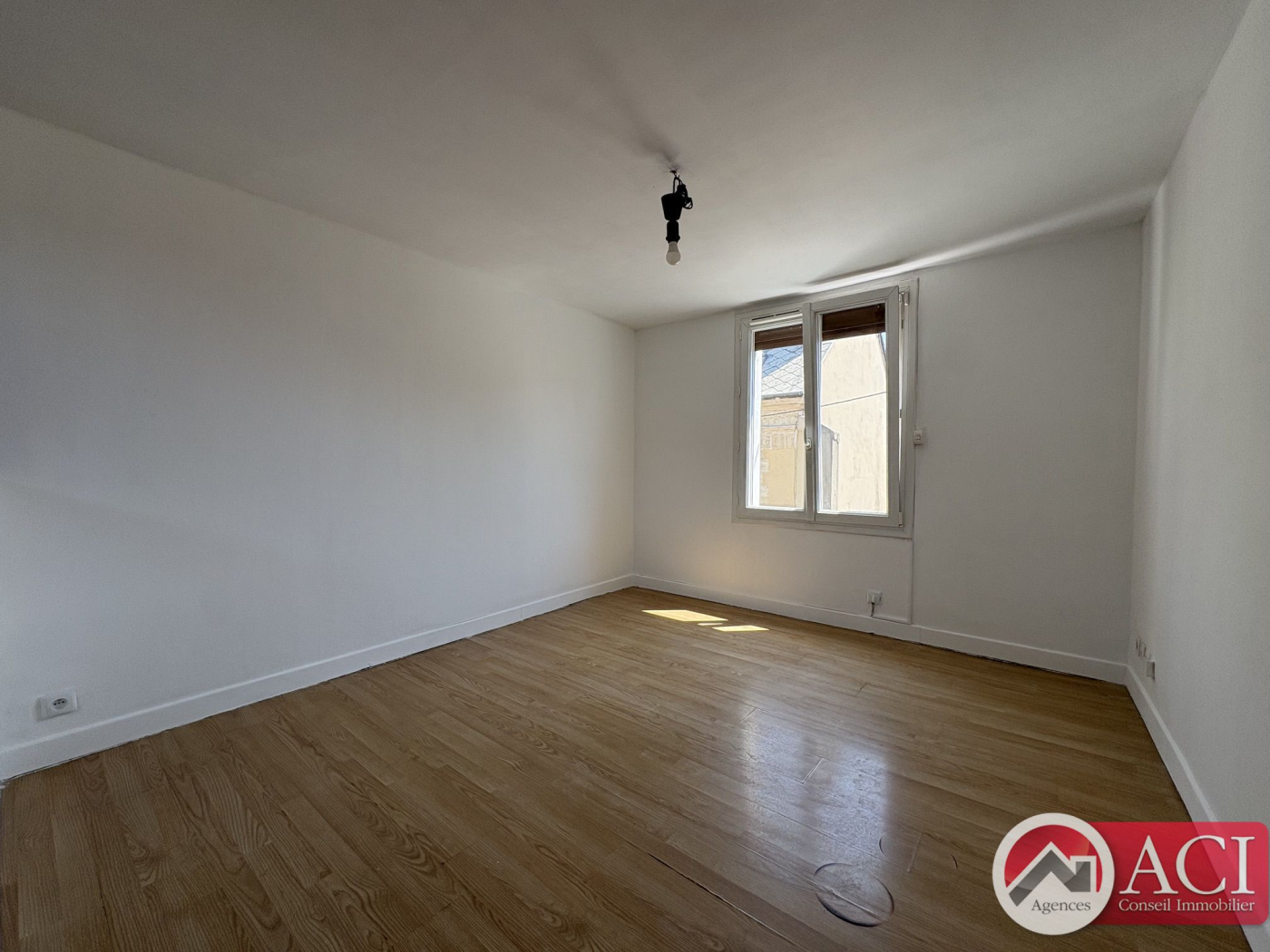 Agence immobilière de ACI Bornel