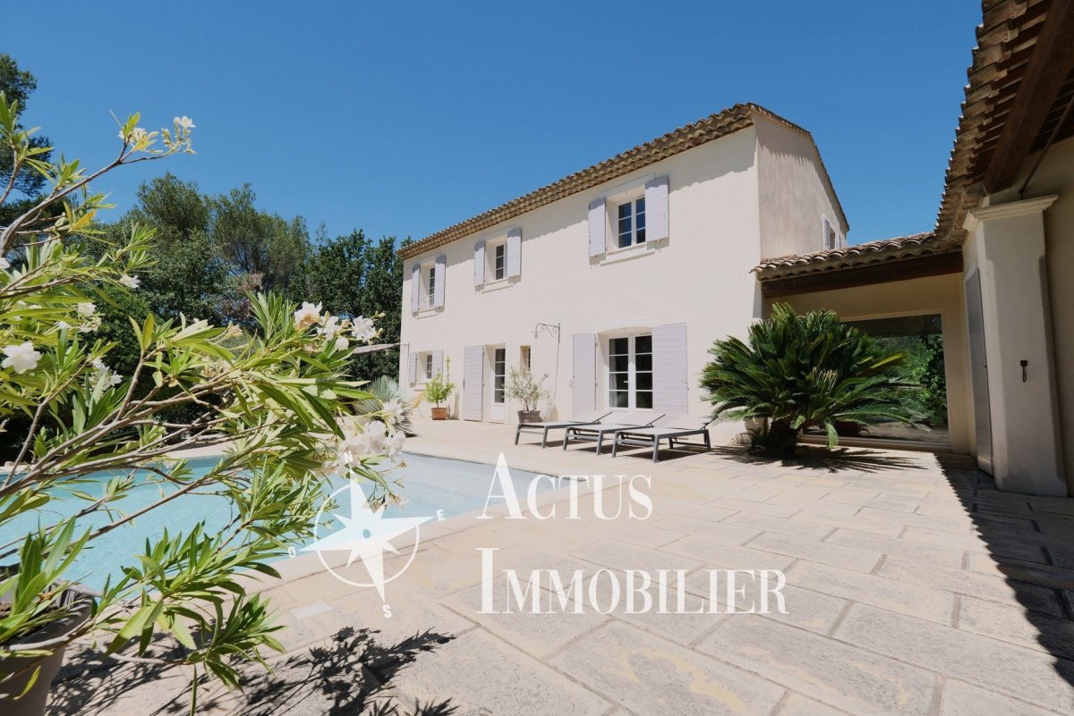 Vente Maison  9 pièces - 195m² 13300 Salon-de-provence