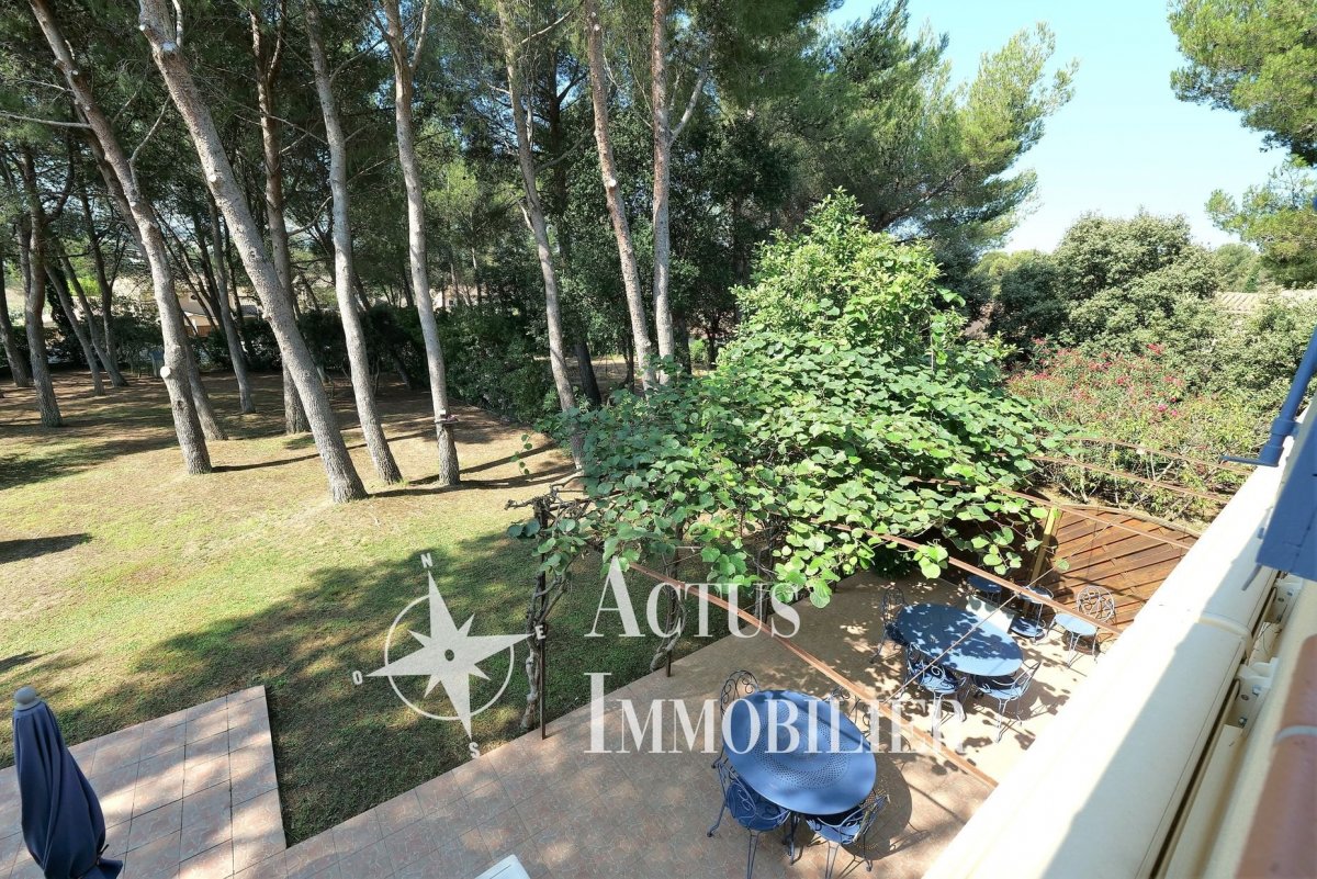 Vente Maison  6 pièces - 149m² 13300 Salon-de-provence