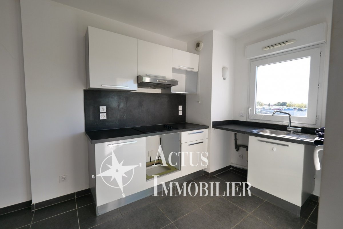 Vente Appartement  3 pièces - 65m² 13300 Salon-de-provence