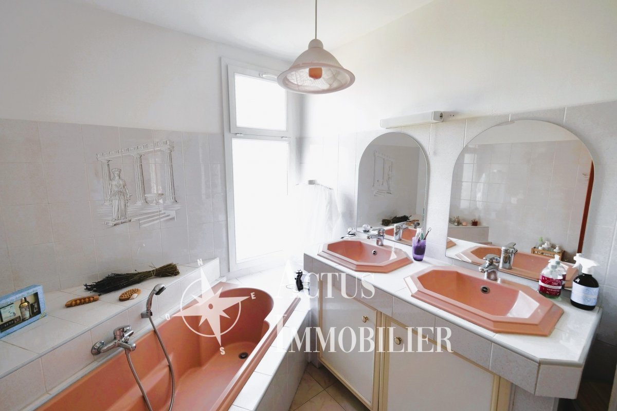 Vente Maison  6 pièces - 118m² 13300 Salon-de-provence