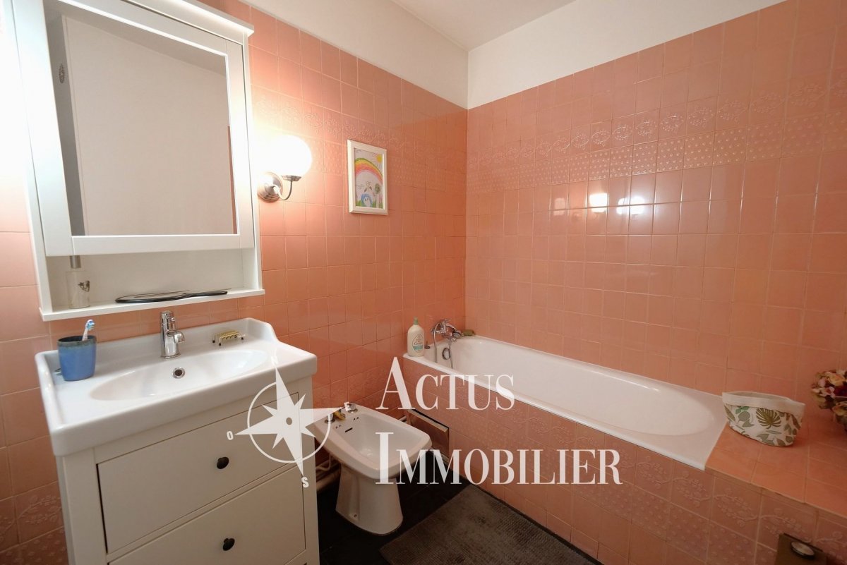 Vente Appartement  4 pièces - 106m² 13300 Salon-de-provence