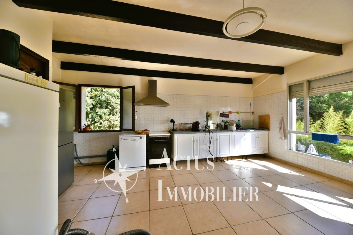 Vente Appartement  4 pièces - 151m² 13450 Grans