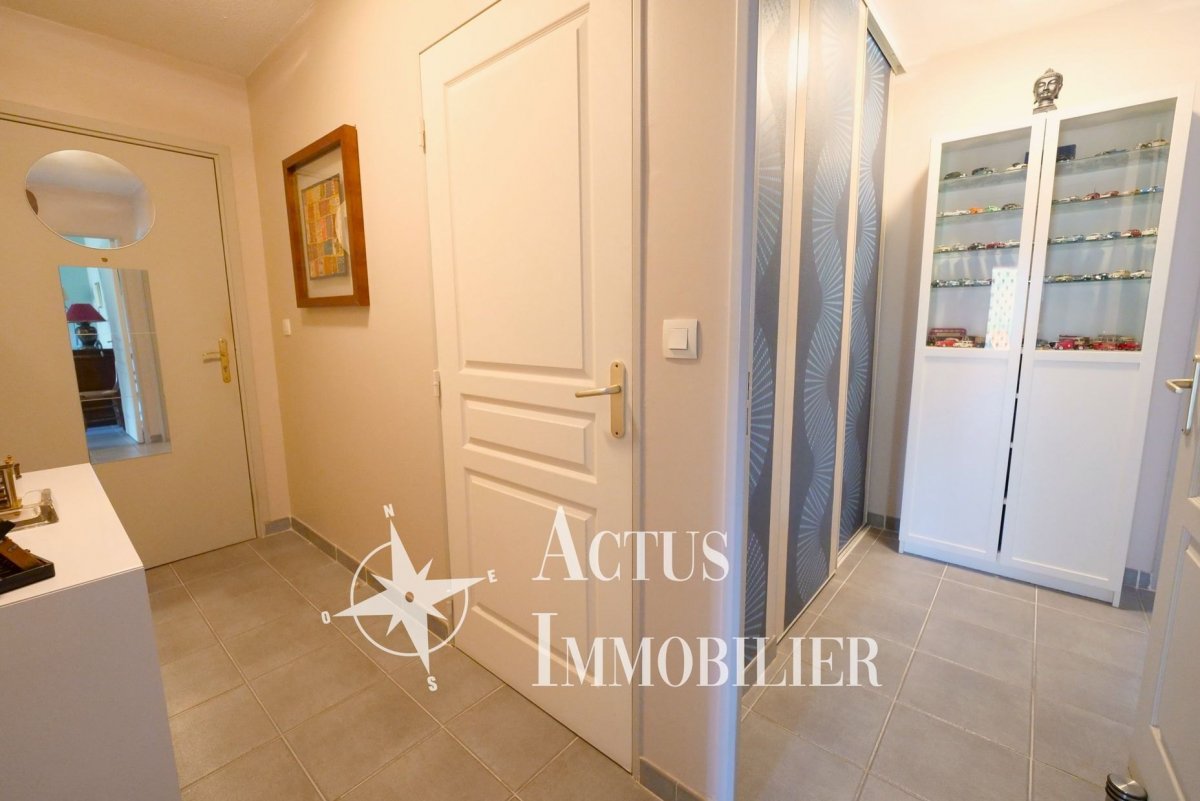 Vente Appartement  3 pièces - 68m² 13300 Salon-de-provence