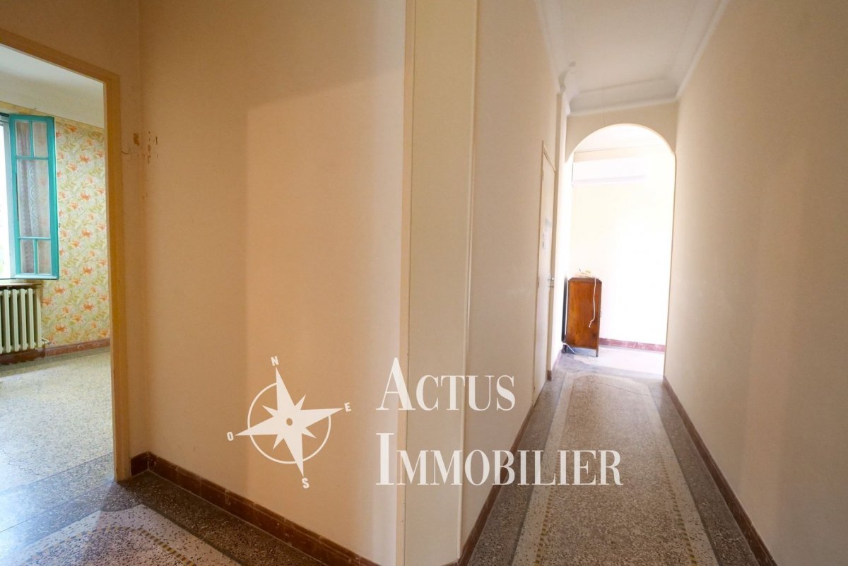 Vente Maison  7 pièces - 180m² 13430 Eyguieres