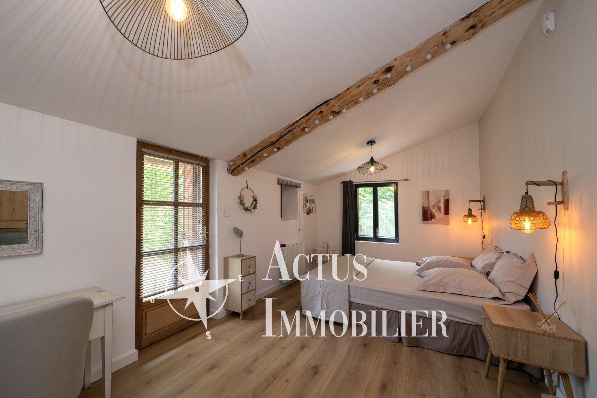 Vente Maison  7 pièces - 248m² 13300 Salon-de-provence