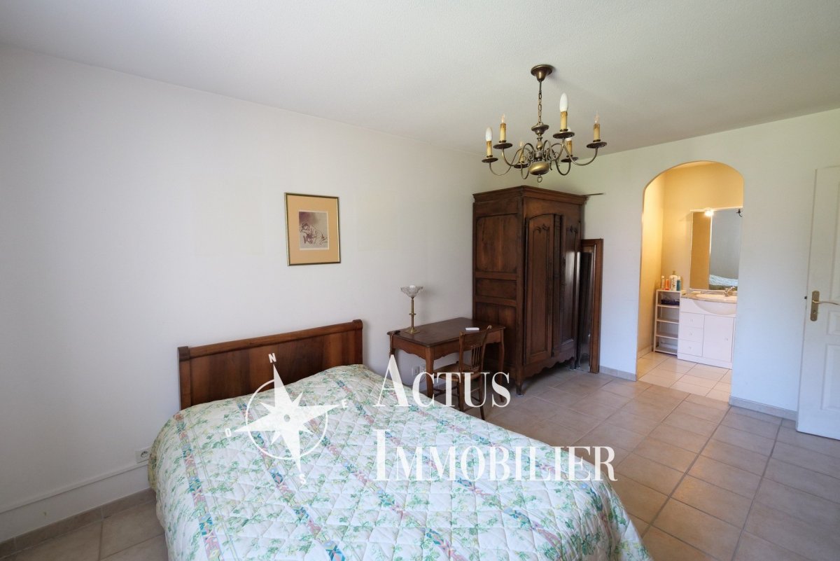 Vente Maison  5 pièces - 135m² 13300 Salon-de-provence