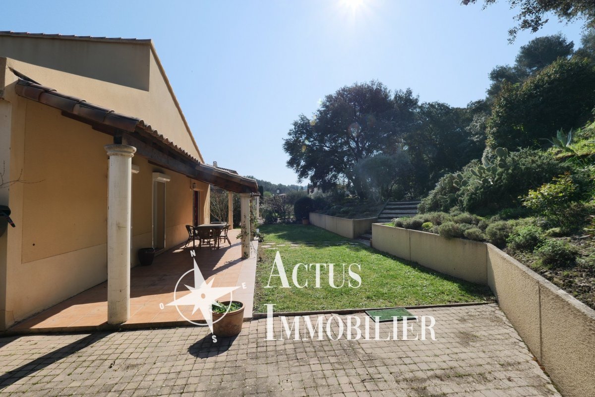 Vente Maison  5 pièces - 135m² 13300 Salon-de-provence