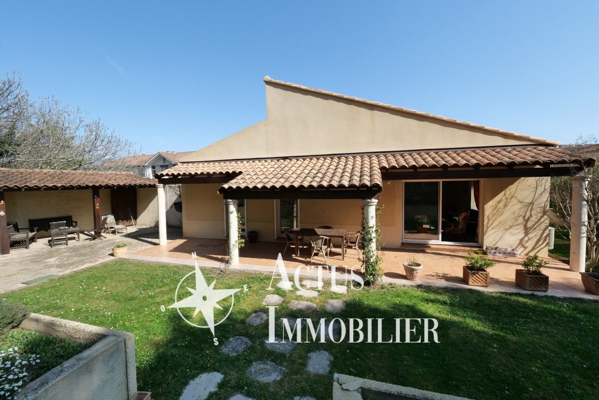 Vente Maison  5 pièces - 135m² 13300 Salon-de-provence