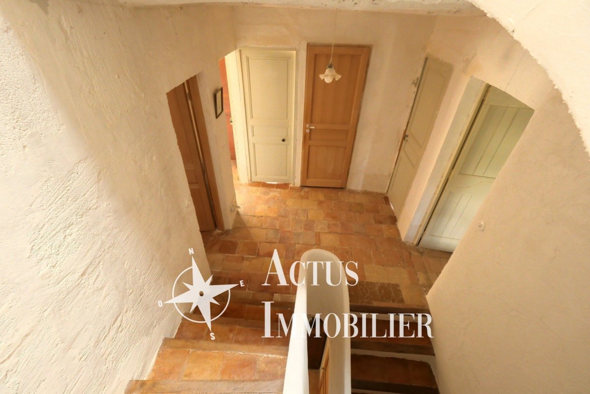 Vente Maison  8 pièces - 235m² 13250  Cornillon-confoux