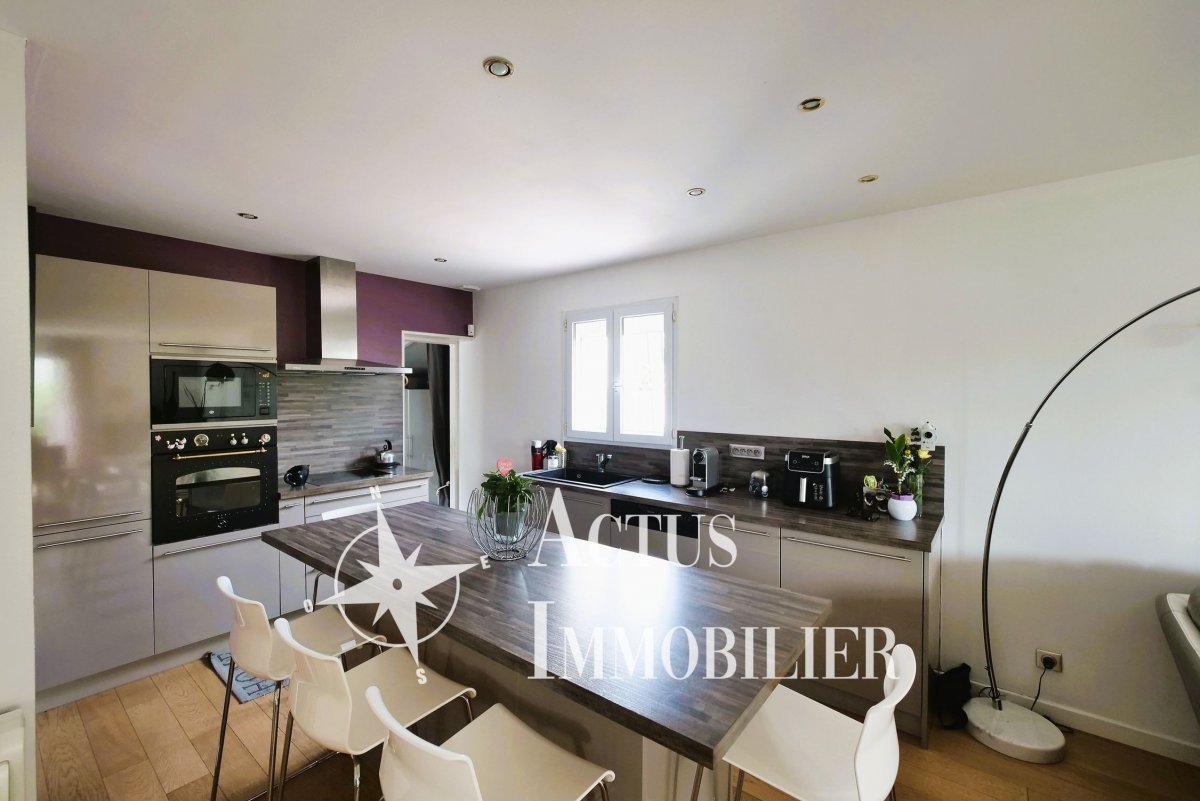 Vente Maison  4 pièces - 125m² 13300 Salon-de-provence