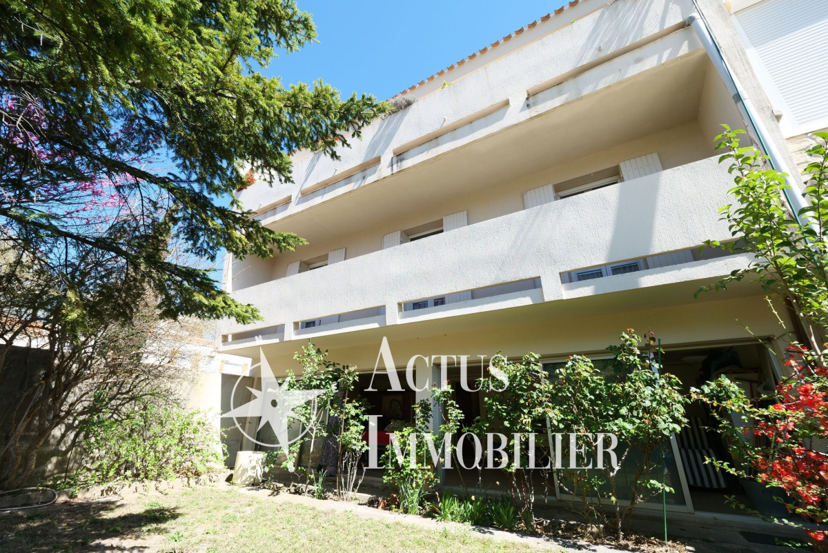 Vente Maison  8 pièces - 242m² 13300 Salon-de-provence