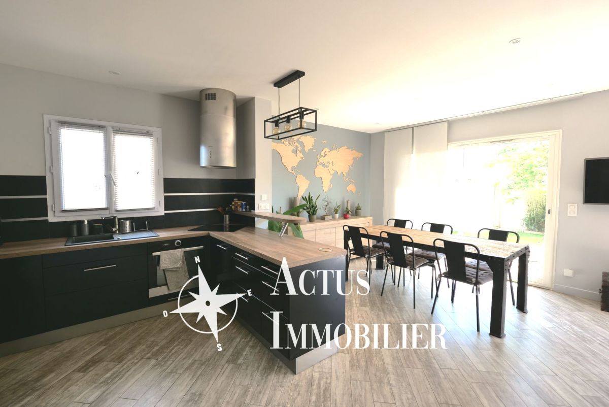 Vente Maison  5 pièces - 101m² 13990 Fontvieille