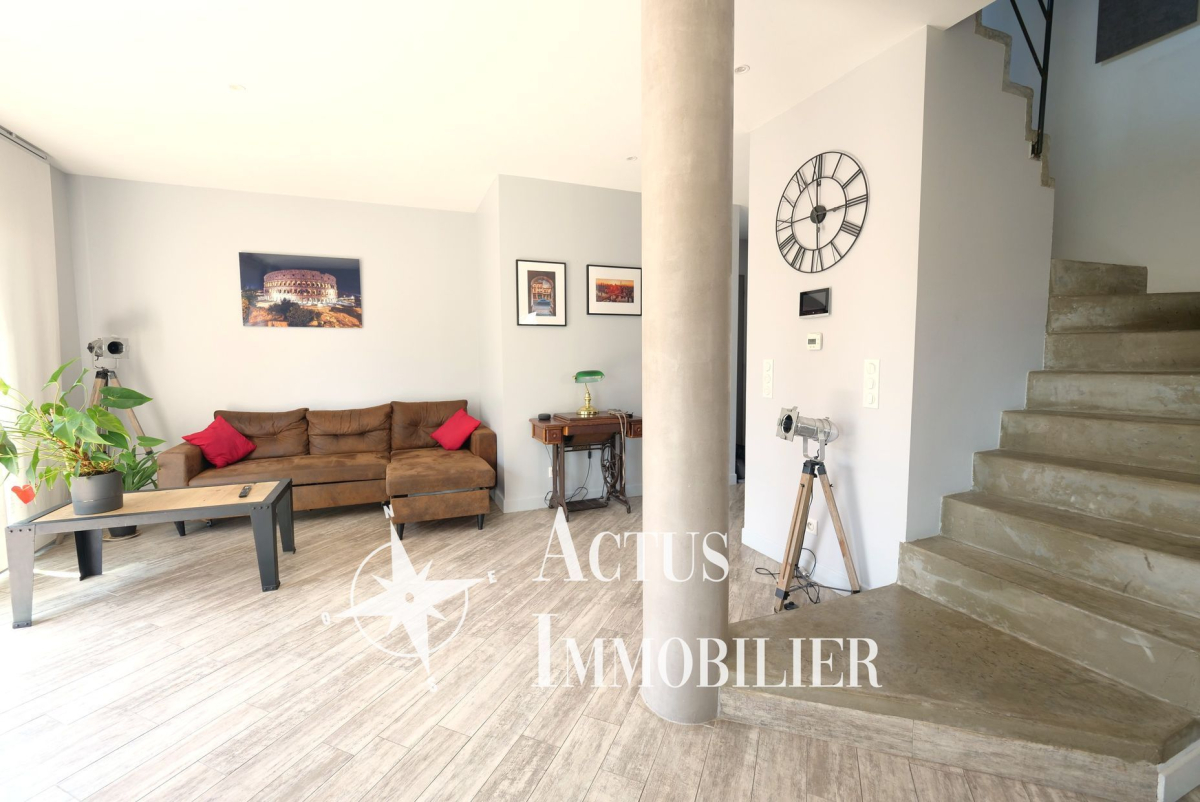 Vente Maison  5 pièces - 101m² 13990 Fontvieille