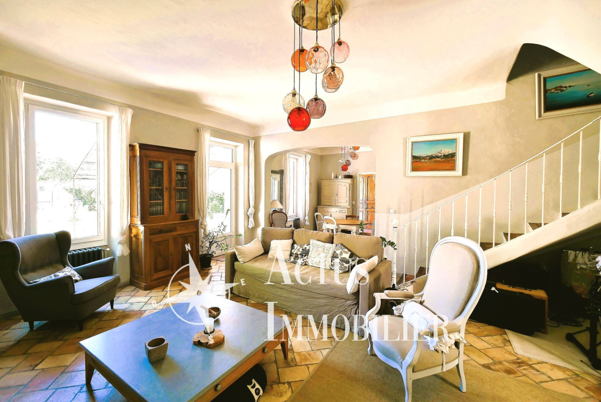 Vente Maison  6 pièces - 145m² 13300 Salon-de-provence