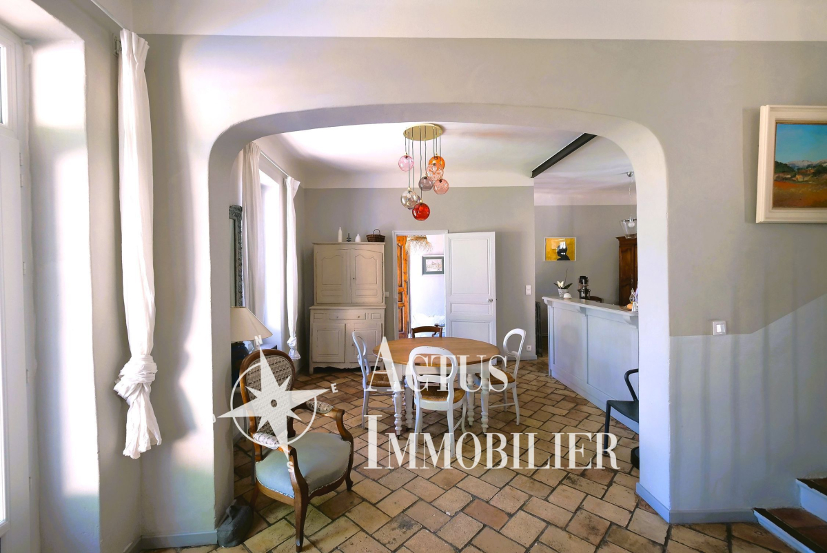 Vente Maison  6 pièces - 145m² 13300 Salon-de-provence
