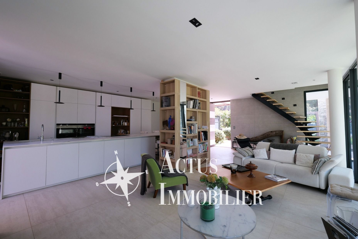 Vente Maison  5 pièces - 122m² 13300 Salon-de-provence