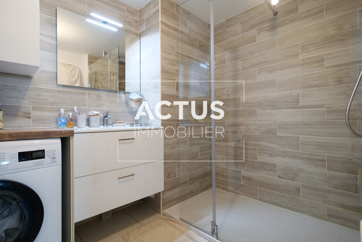 Vente Appartement  4 pièces - 131.6m² 13300 Salon-de-provence