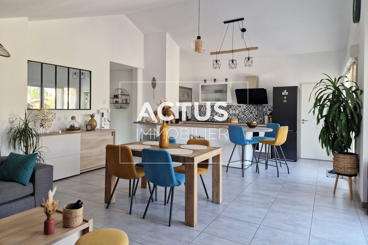 Vente Appartement  4 pièces - 131.6m² 13300 Salon-de-provence