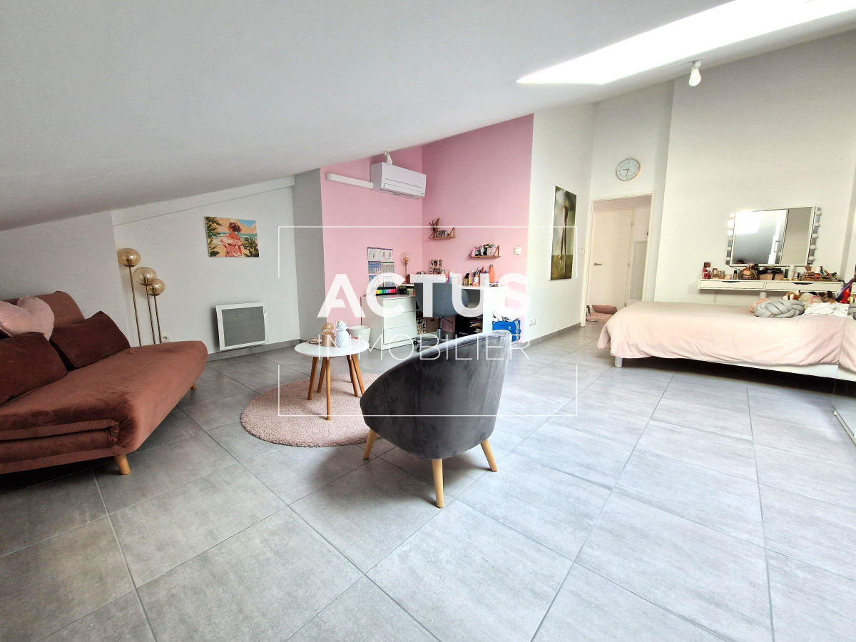 Vente Appartement  4 pièces - 131.6m² 13300 Salon-de-provence