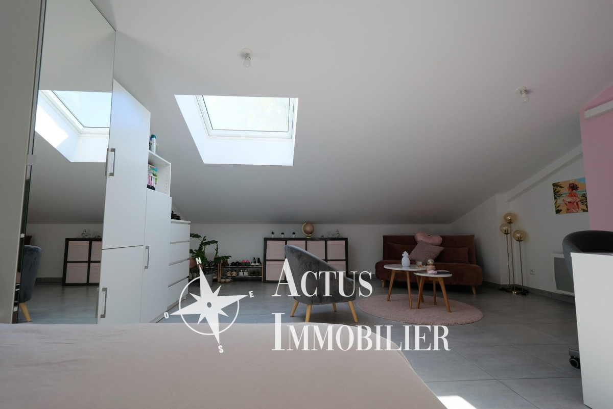 Vente Appartement  4 pièces - 131.6m² 13300 Salon-de-provence