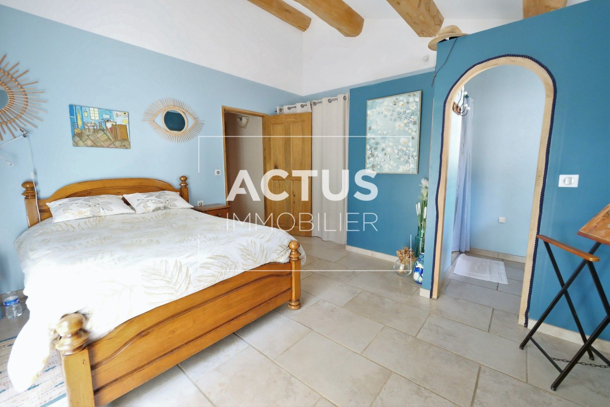 Vente Maison  5 pièces - 186m² 13300 Salon-de-provence