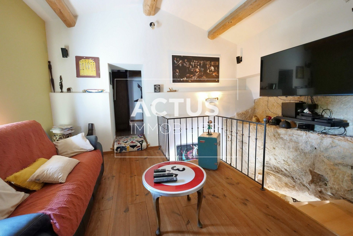 Vente Maison  5 pièces - 186m² 13300 Salon-de-provence