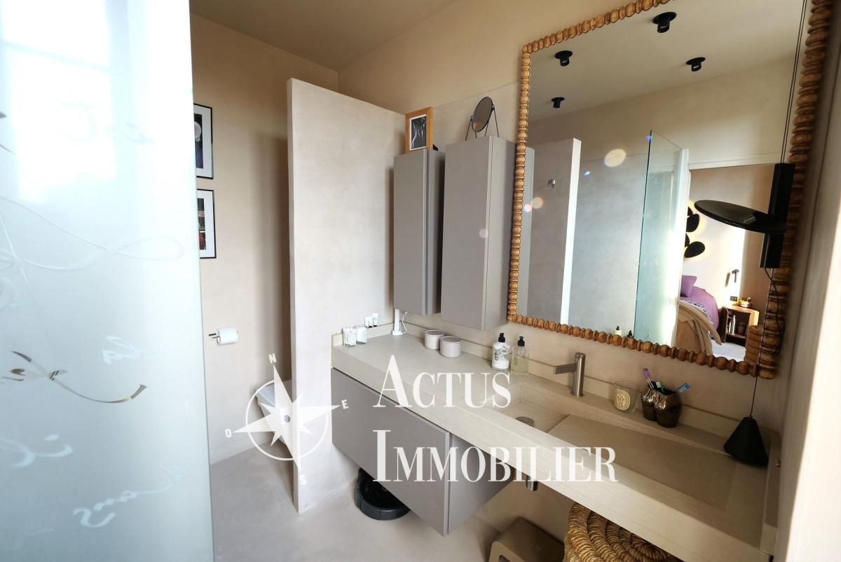 Vente Maison  7 pièces - 182m² 13300 Salon-de-provence