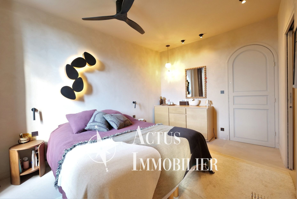 Vente Maison  7 pièces - 182m² 13300 Salon-de-provence