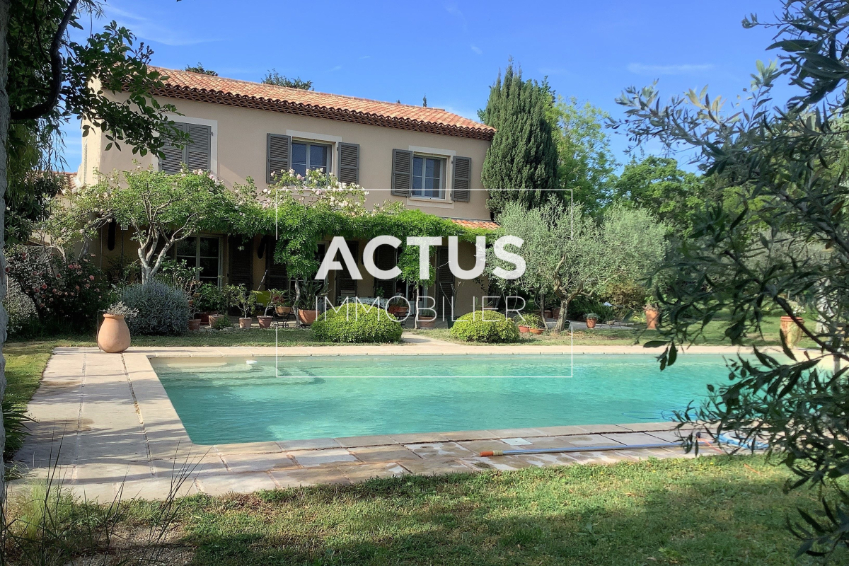 Vente Maison 7 pièces - 210m² 13500 Martigues
