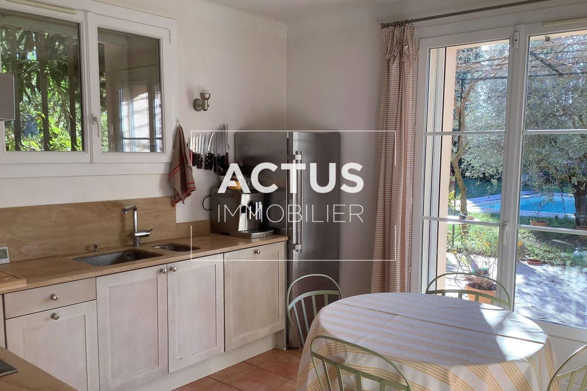 Vente Maison 7 pièces - 210m² 13500 Martigues