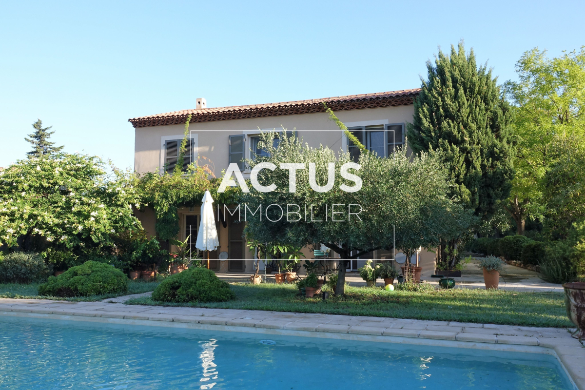 Vente Maison 7 pièces - 210m² 13500 Martigues