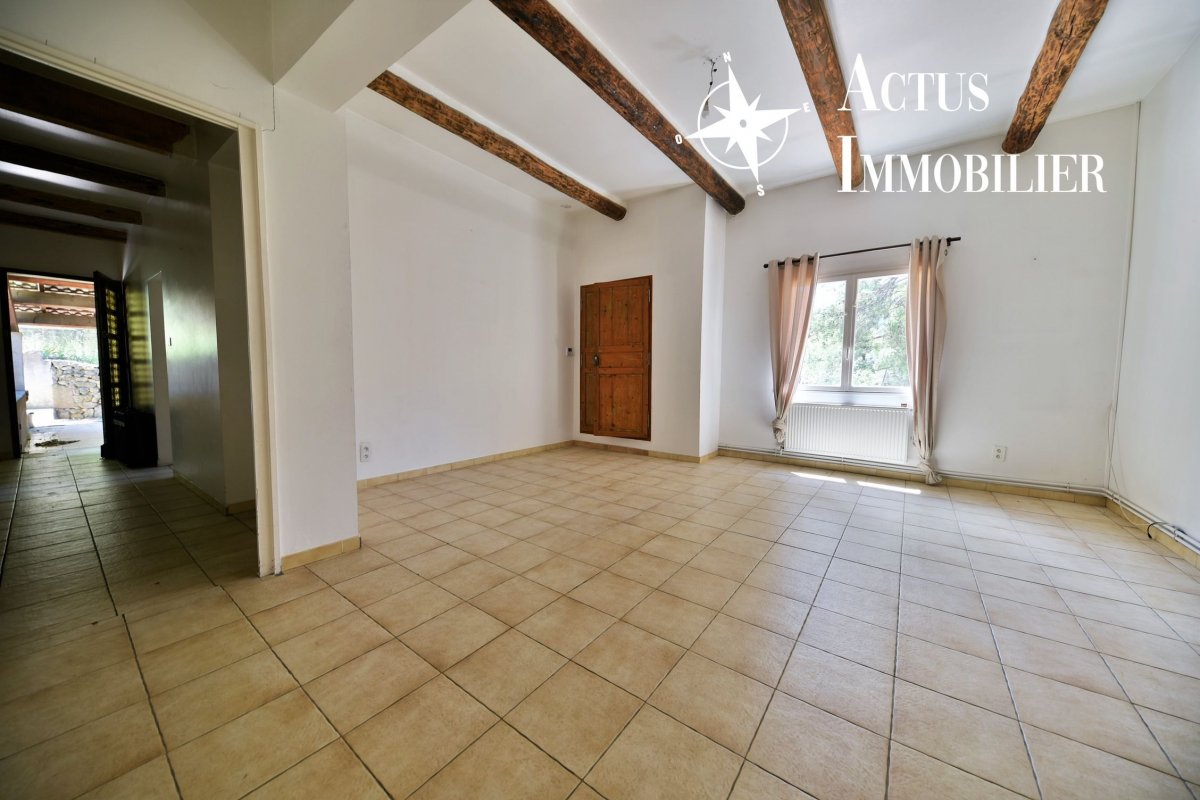 Vente Maison  10 pièces - 275m² 13300 Salon-de-provence