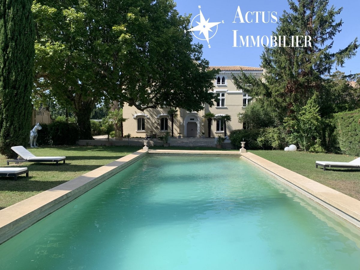 Vente Propriété  6 pièces - 345m² 84300 Cavaillon