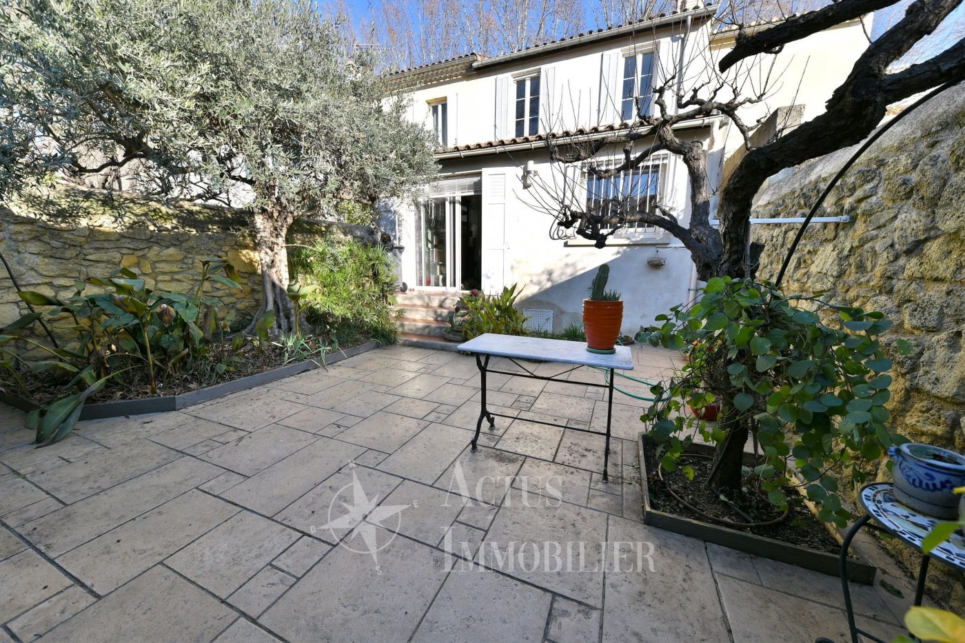 Agence immobilière de 