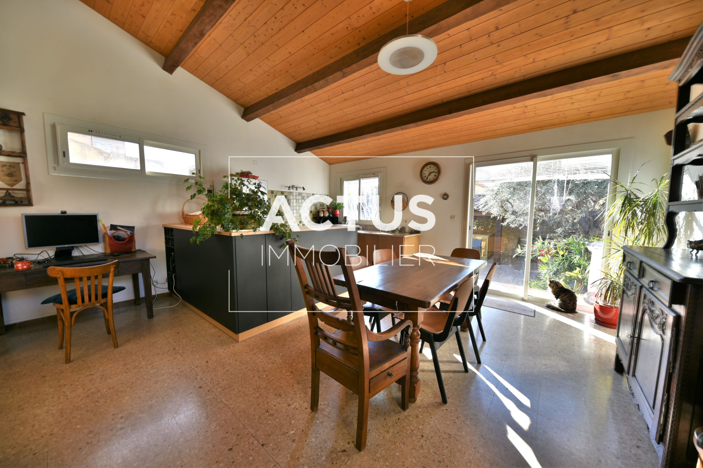 Agence immobilière de 