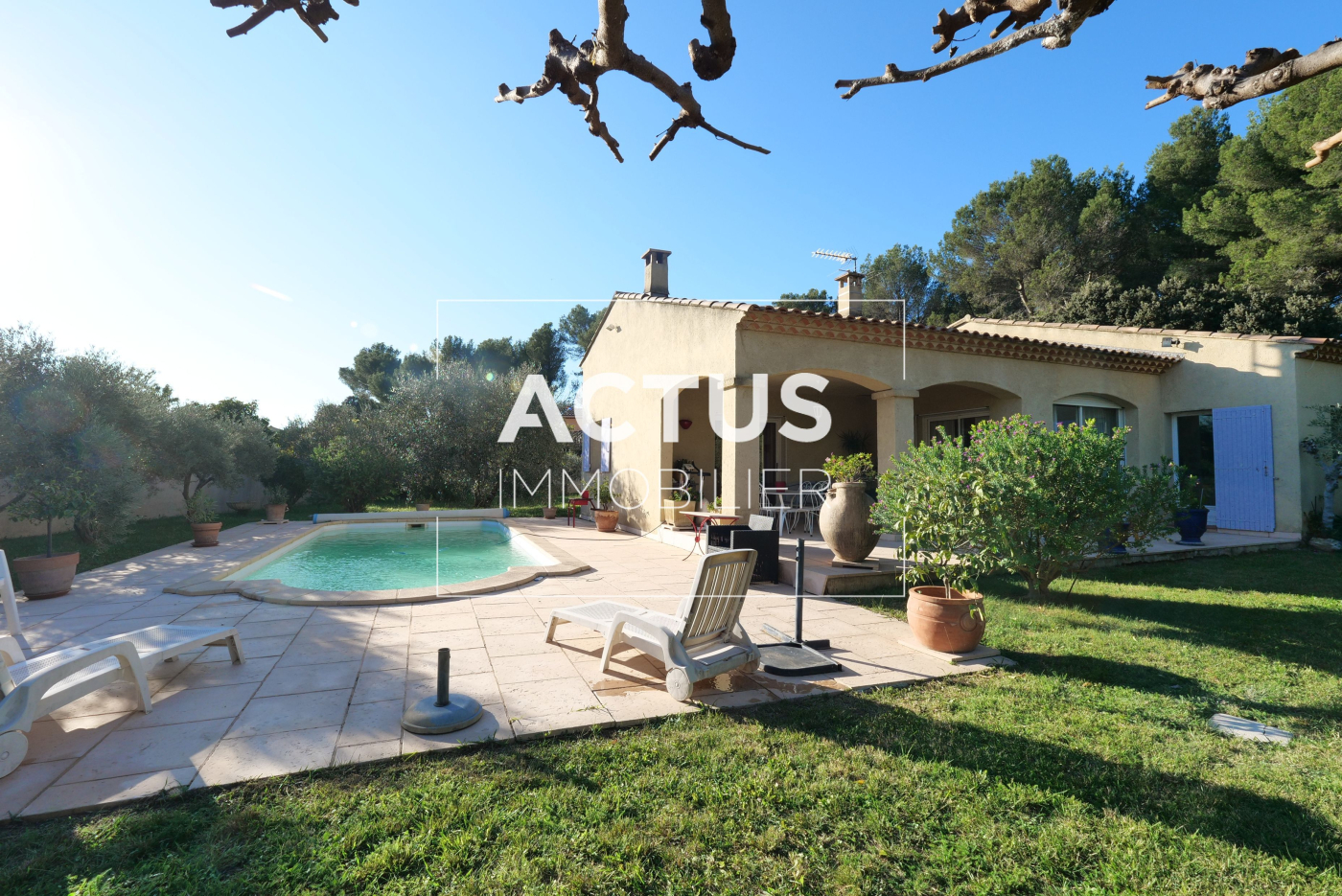 Agence immobilière de 