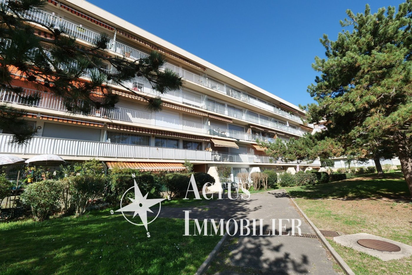 Agence immobilière de 