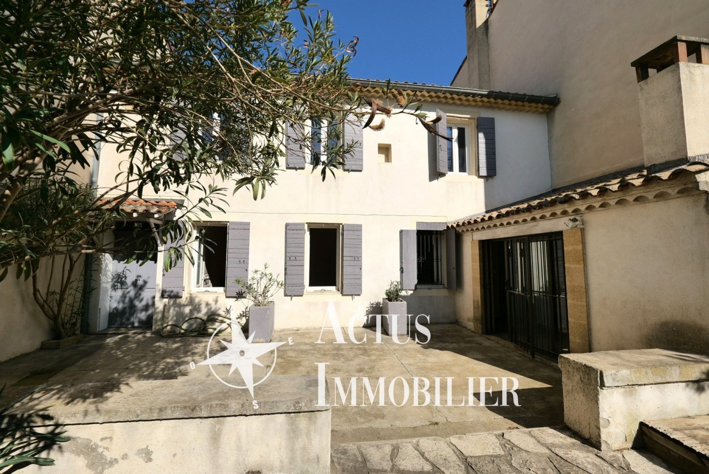Agence immobilière de 
