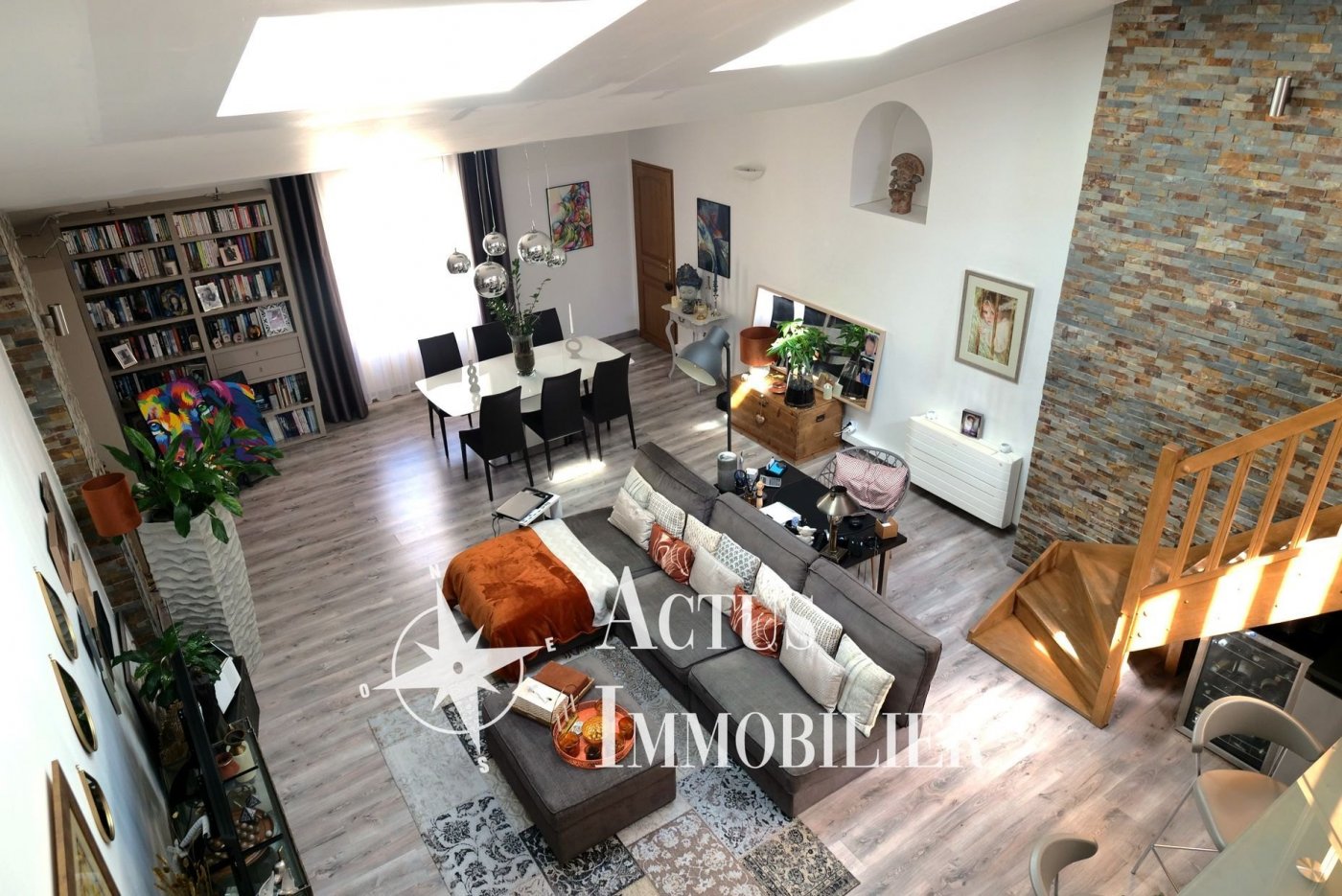 Agence immobilière de 