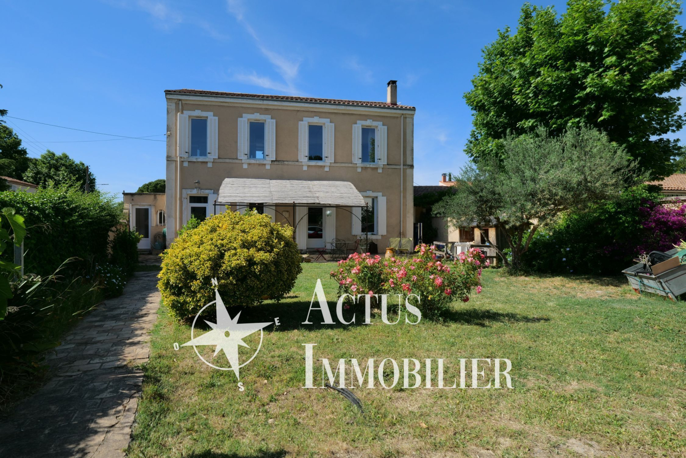 Agence immobilière de 
