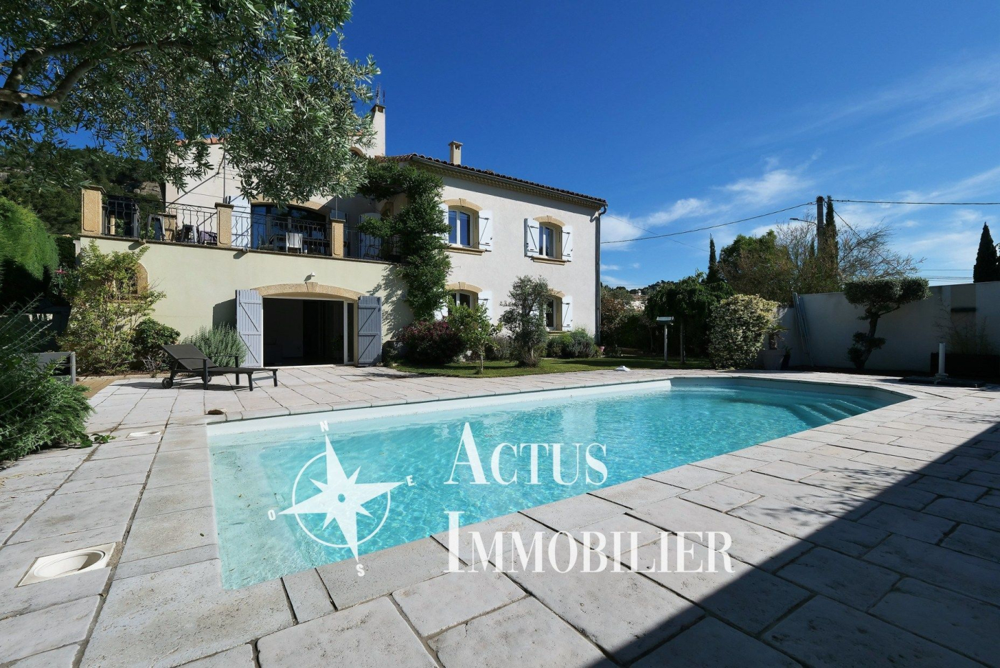 Agence immobilière de 