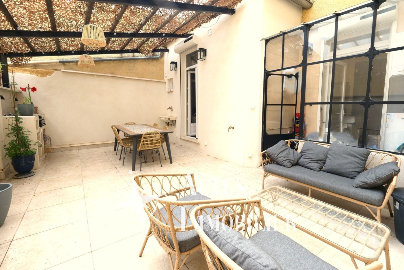 Agence immobilière de 