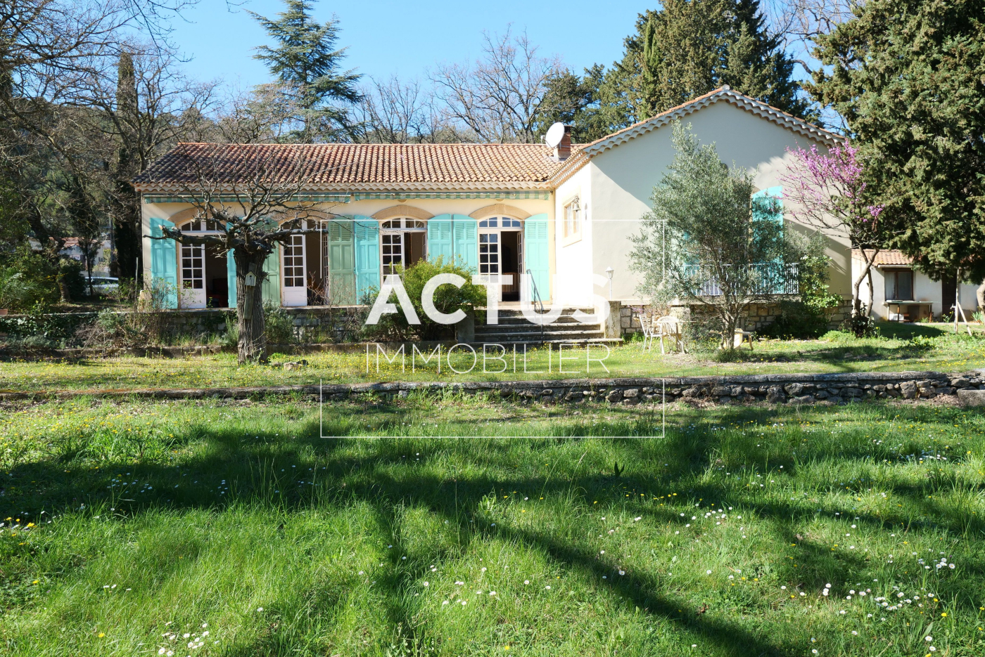 Agence immobilière de 