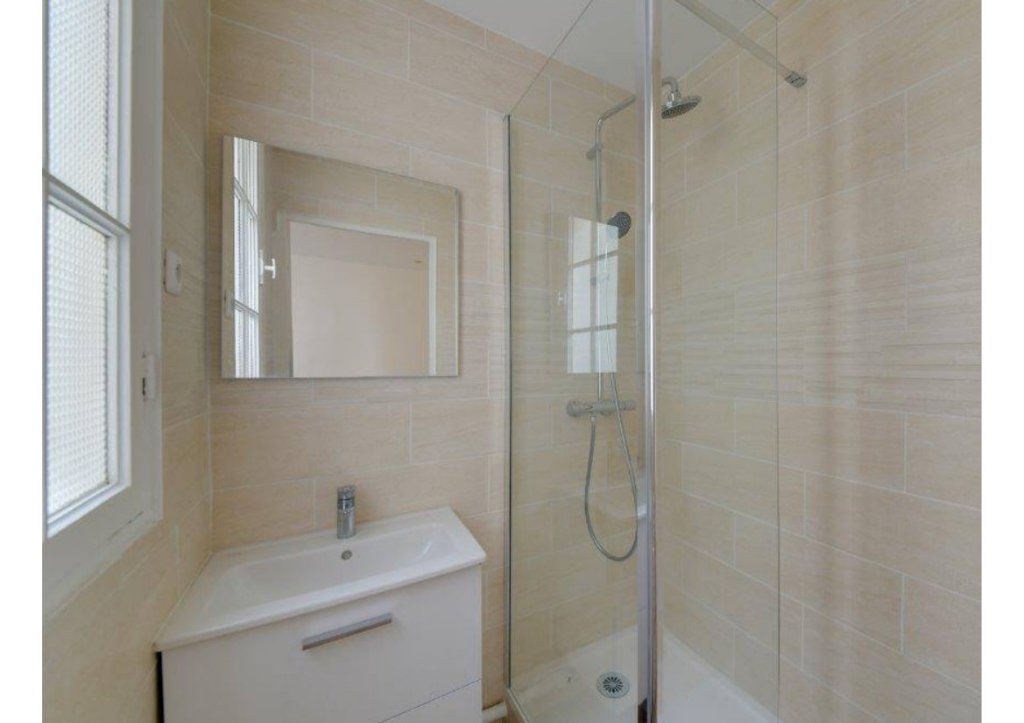 Vente Appartement  4 pièces - 72.11m² 75012 Paris