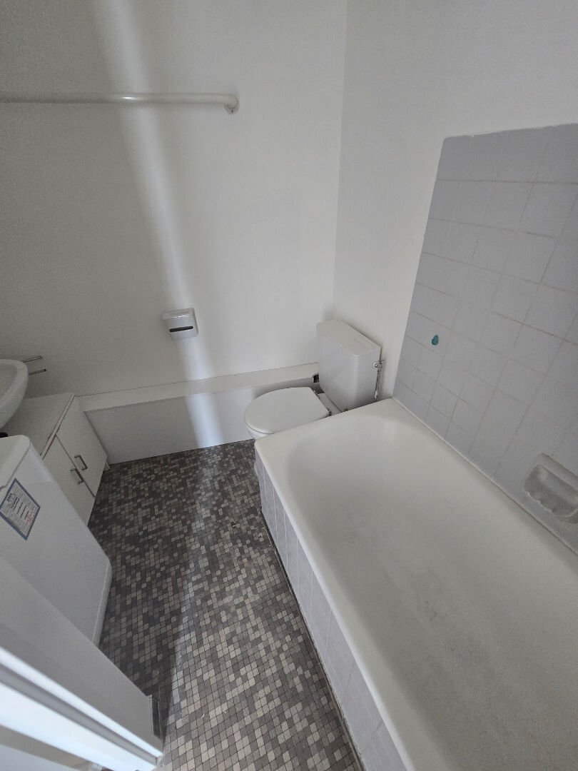 Location Appartement  2 pièces - 36m² 75012 Paris